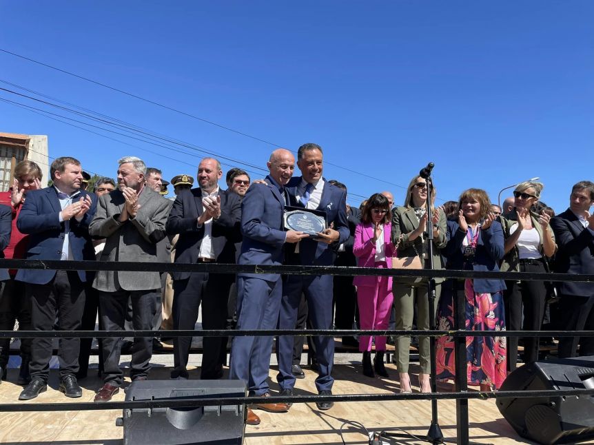 Caleta Olivia celebró 121 años con gran presencia de intendentes y dirigentes provinciales