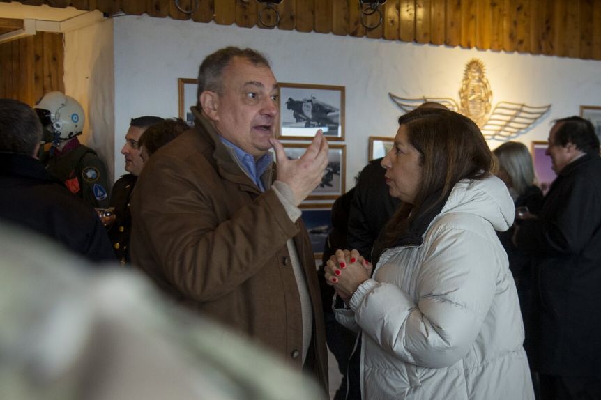 Carreras y Gennuso se preparan para defender la candidatura de Bariloche en la Expo 2027