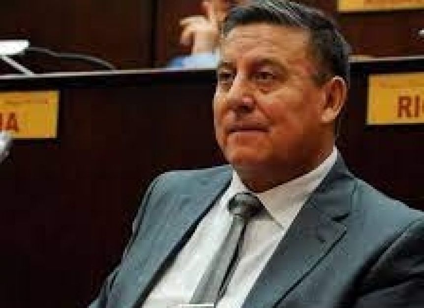 Le robaron más de 15 mil dólares a un diputado en su casa