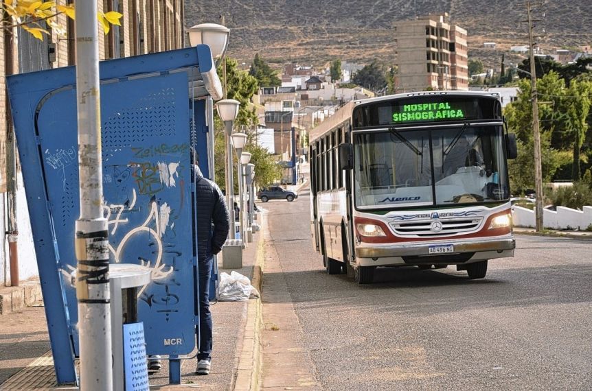 Nación saldó la deuda con empresarios del transporte y no habrá paro en Navidad