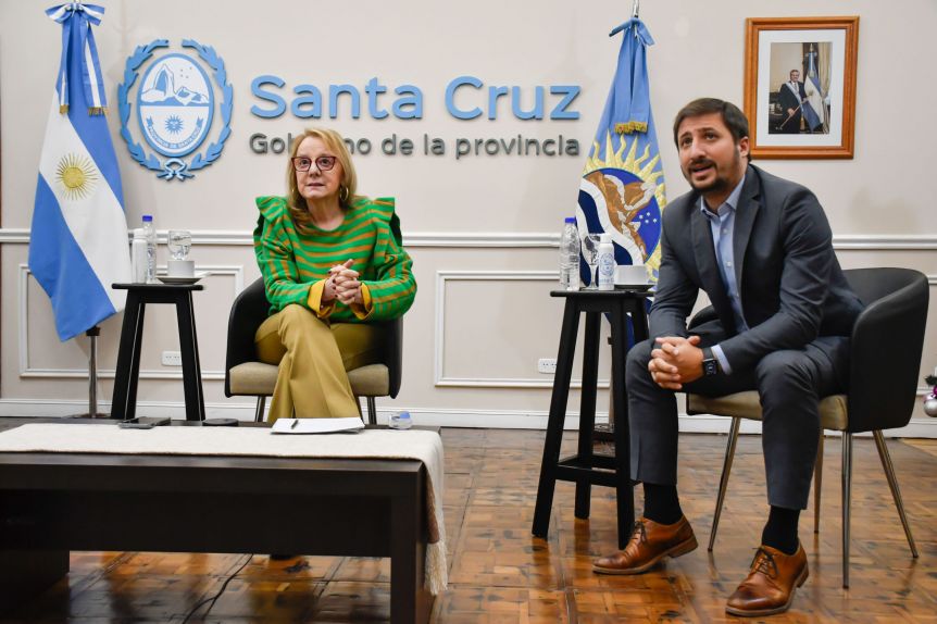 Desde el Ejecutivo chicanean a SER por el silencio respecto al juicio a la Corte