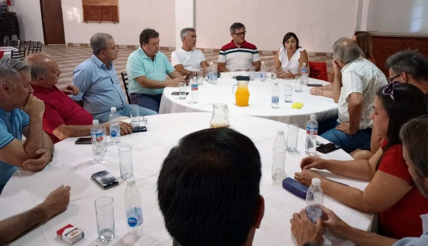Se formalizó un acuerdo entre Juntos Somos Río Negro y la Unión Cívica Radical