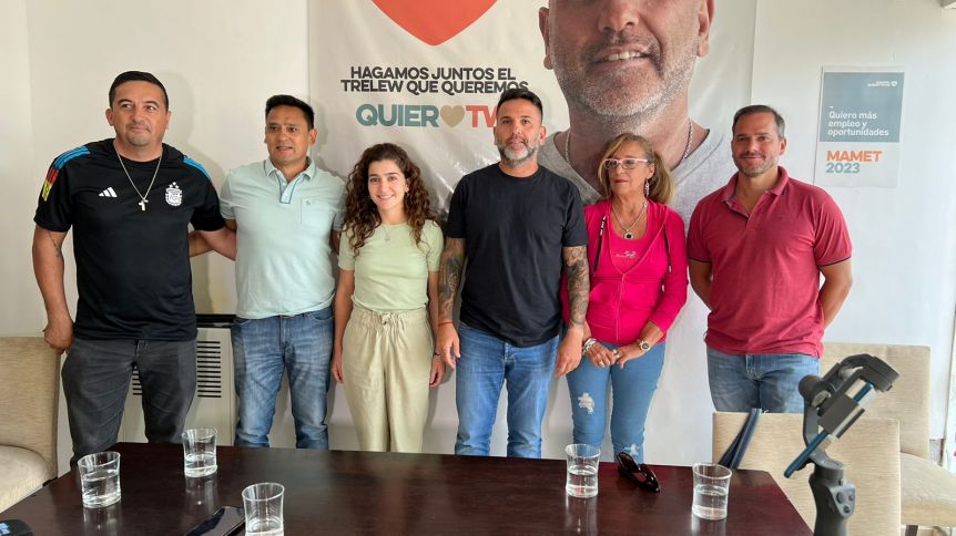 Mamet se bajó de la carrera rumbo al 16 de abril