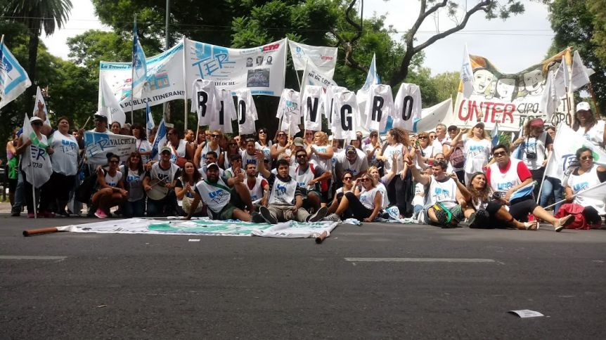 Vuelta a clases tras el aval de UNTER