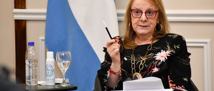 Alicia pone primera y se reúne con intendentes: el futuro político de la mandataria