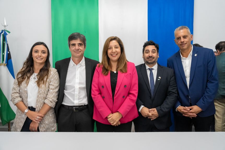 Arabela le tomó juramento a los nuevos integrantes del gabinete