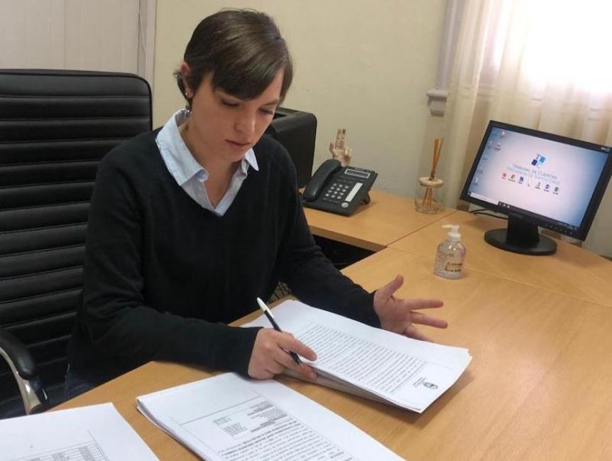 La vocal por la minoría del Tribunal de Cuentas denuncia que quieren apartarla del cargo