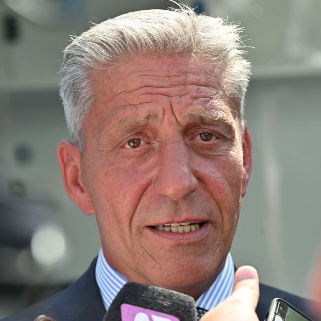 Comodoro: Arcioni apuntó contra los que