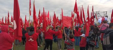 El MPN desplegó su mística en un cierre de campaña a puro baile en Neuquén Capital