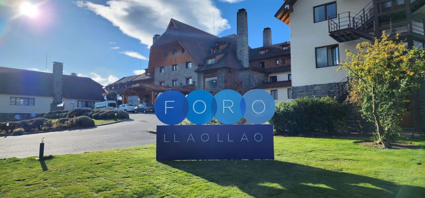 Con la presencia de empresarios y políticos de la oposición, avanza el Foro Llao Llao en Bariloche