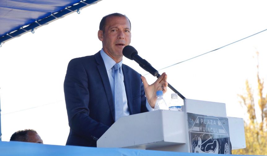 El Gobierno planteó la necesidad de provincializar las vías férreas