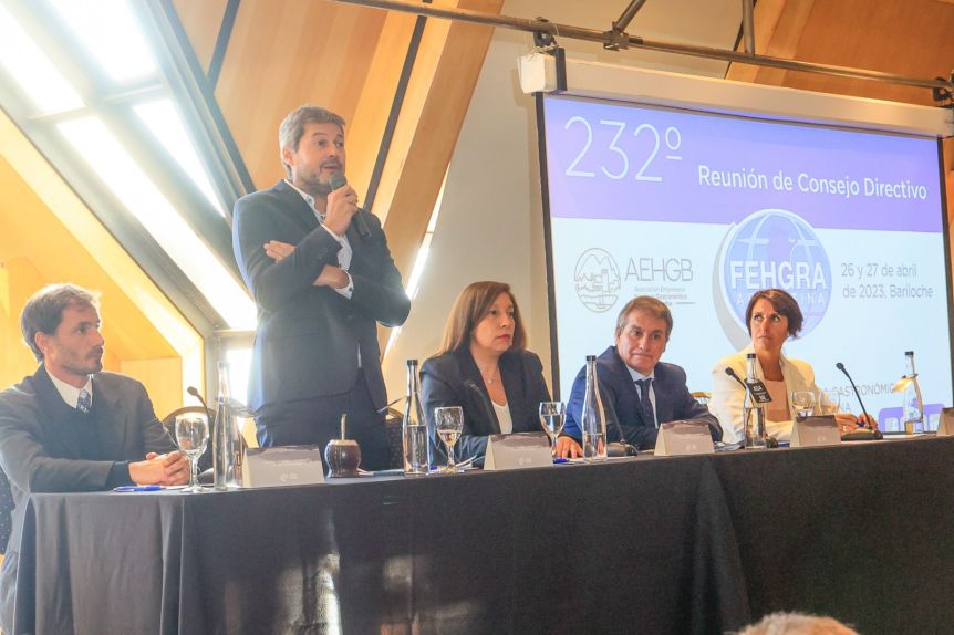 Tras su paso por Bariloche, Lammens dio señales de tranquilidad ante la suba del dólar: “Es una oportunidad para el turismo”