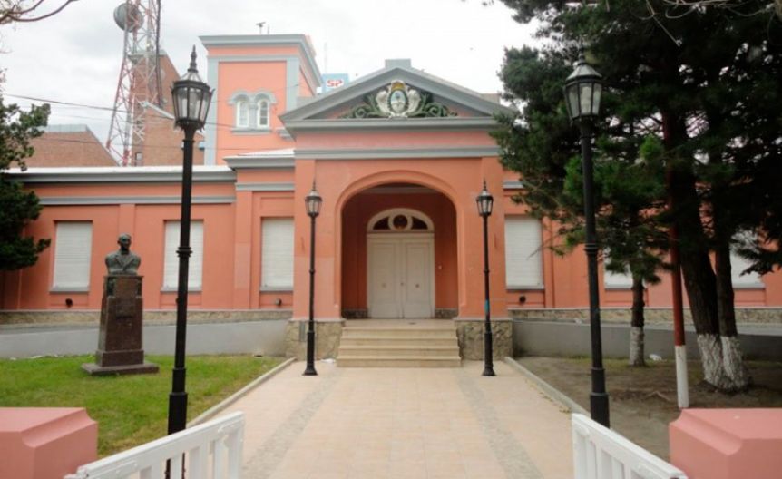 En Santa Cruz repetirían el esquema de votación de 2019: agosto la general y octubre los municipios