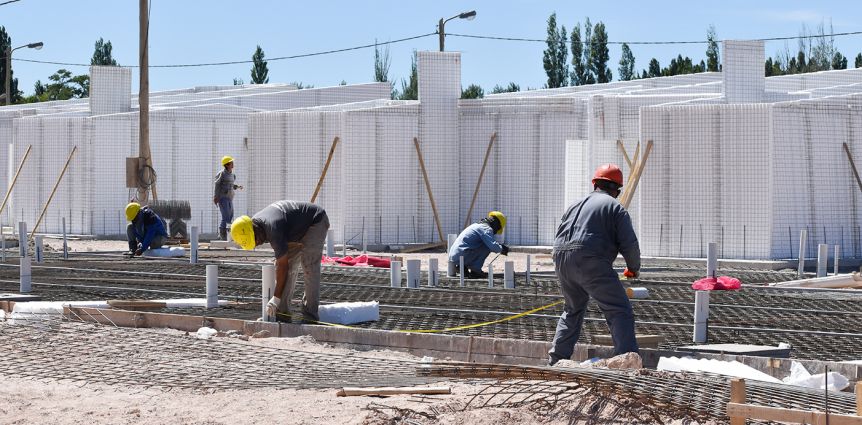 Gutiérrez destacó que Neuquén lleva dos años de crecimiento ininterrumpido del empleo en la construcción