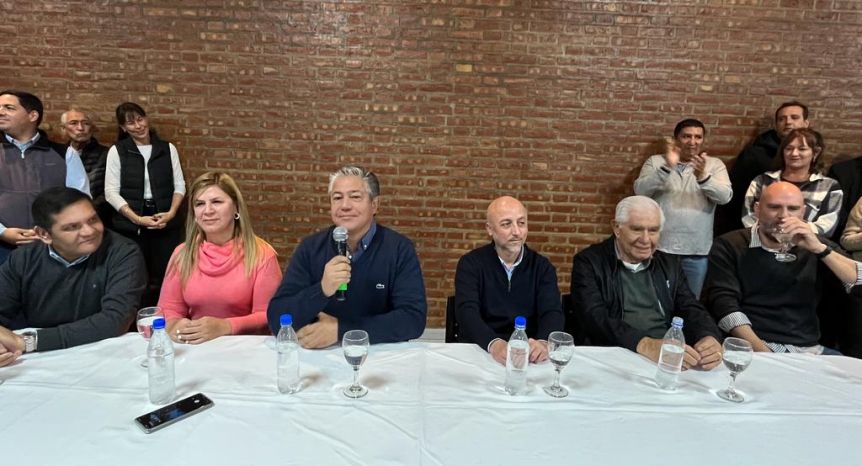 Con vistas a las elecciones, Figueroa presentó a su candidato en Cutral Co