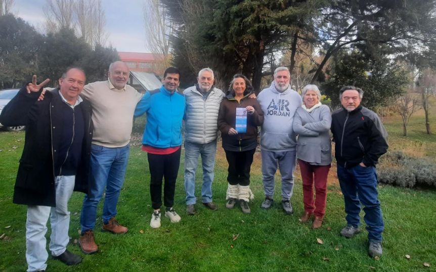 Se une el peronismo en Dina Huapi: desde Unidad para la Victoria apoyaron al candidato de Vamos con Todos