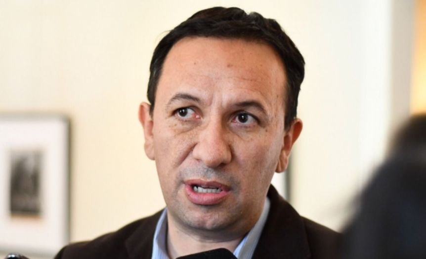 Maderna se bajó de la carrera por la Gobernación