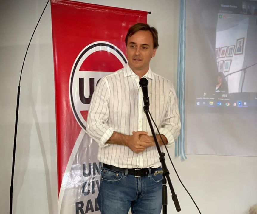 Continúa al frente: Peláez reasumió como presidente de la UCR