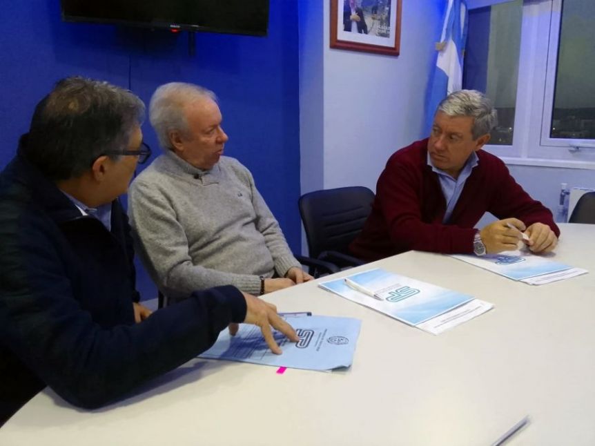 Con el foco puesto en la producción, las estatales YCRT y Servicios Públicos firmaron un acuerdo para asistencia recíproca