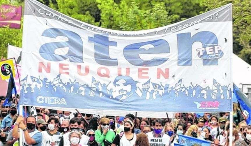 Pese al pedido de Aten para que fuese antes, el Gobierno provincial ratificó la fecha del pago del medio aguinaldo