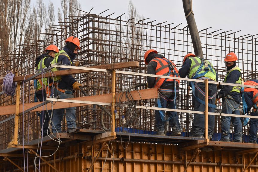 Campaña caliente: tras las reproches, desde Provincia enumeraron las obras que llevan adelante en Trelew