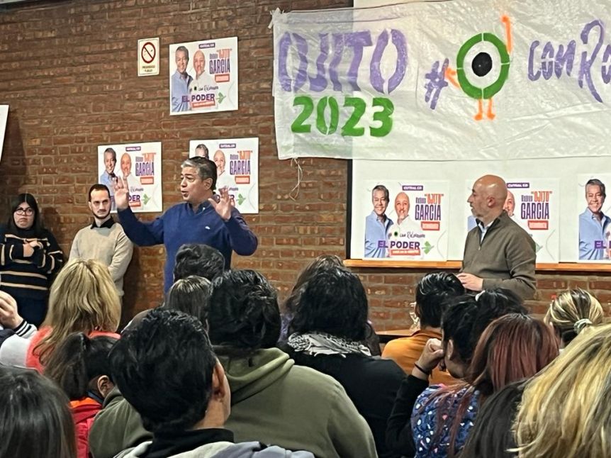 Figueroa se subió a la polémica por los fondos del ENIM e intensificó la campaña en Plaza Huincul y Cutral Co
