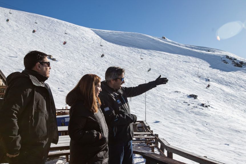 Carreras le mete picante a su candidatura: reclamos a Nación y gestiones para Bariloche