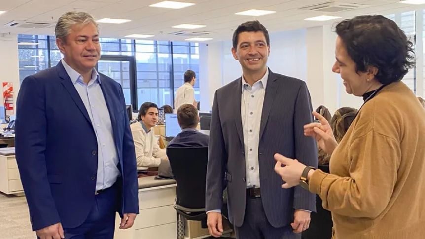 En pleno proceso de transición, hubo foto de Figueroa y Koopmann