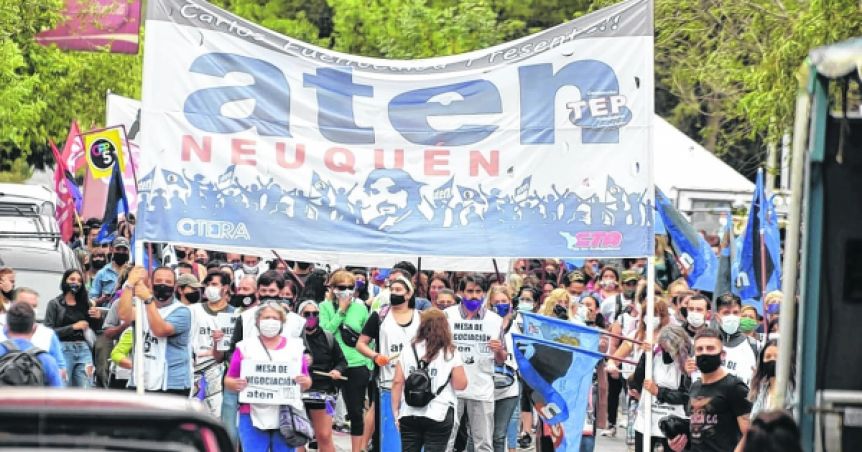 Los docentes de Neuquén anunciaron medidas de fuerza debido a la situación de los jardines