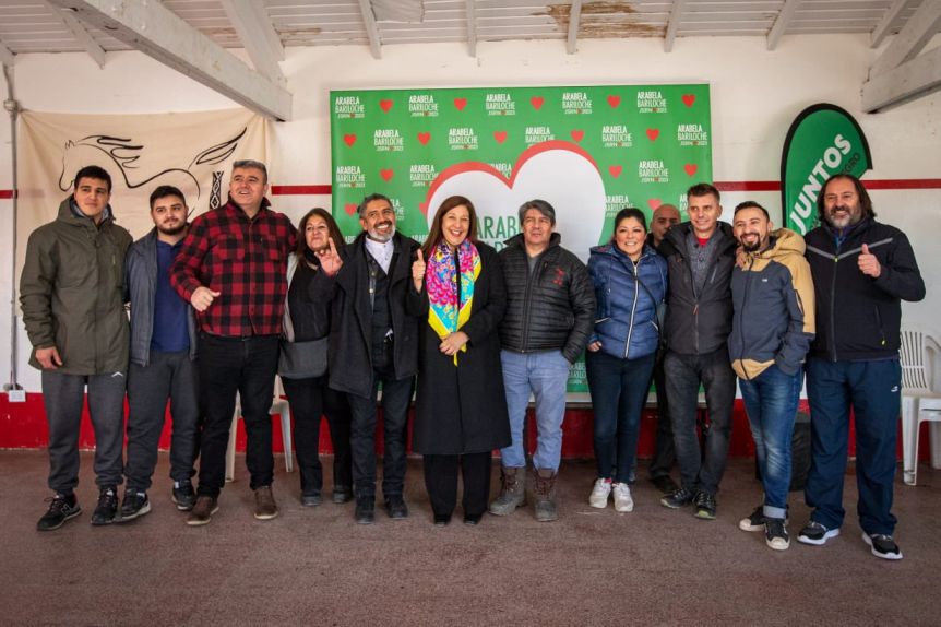 Carreras sumó el respaldo de dos partidos vecinales a sus aspiraciones en Bariloche