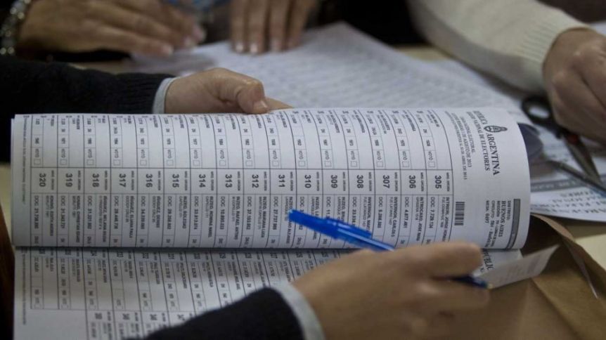 Con largas colas y demoras, ya votó más del 61% del padrón nacional