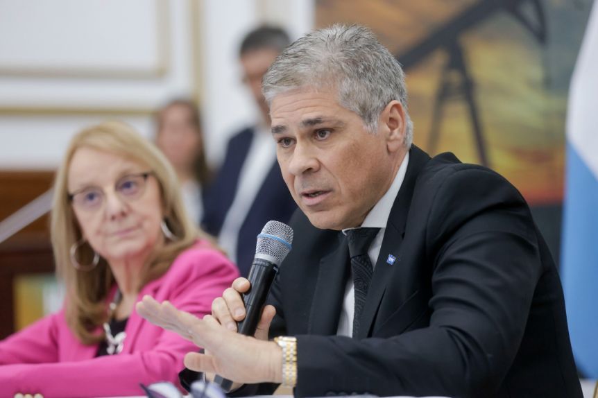 Milei extendió su aluvión a Santa Cruz y el oficialismo está liderando la categoría de diputados y senadores
