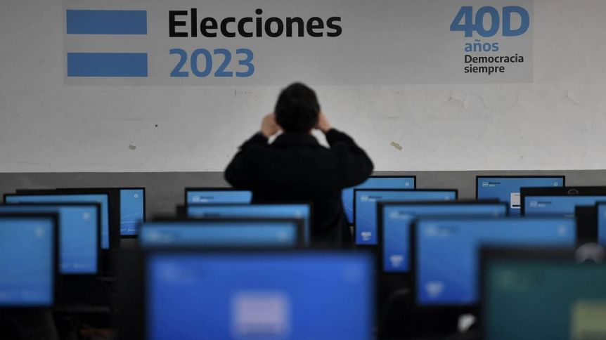 Por primera vez con transmisión en vivo, inicia el escrutinio definitivo de las PASO