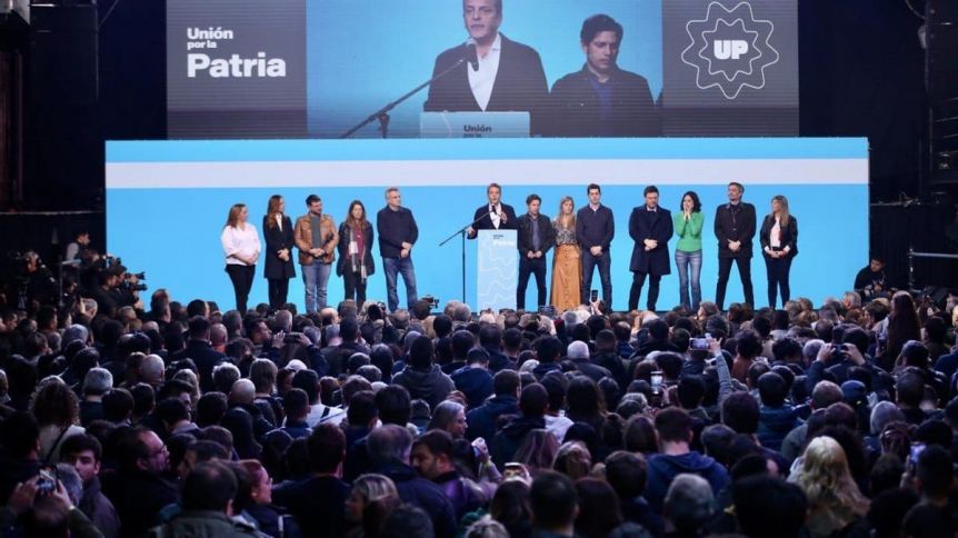 El Gobierno busca recuperar la iniciativa política con anuncios tras la derrota electoral