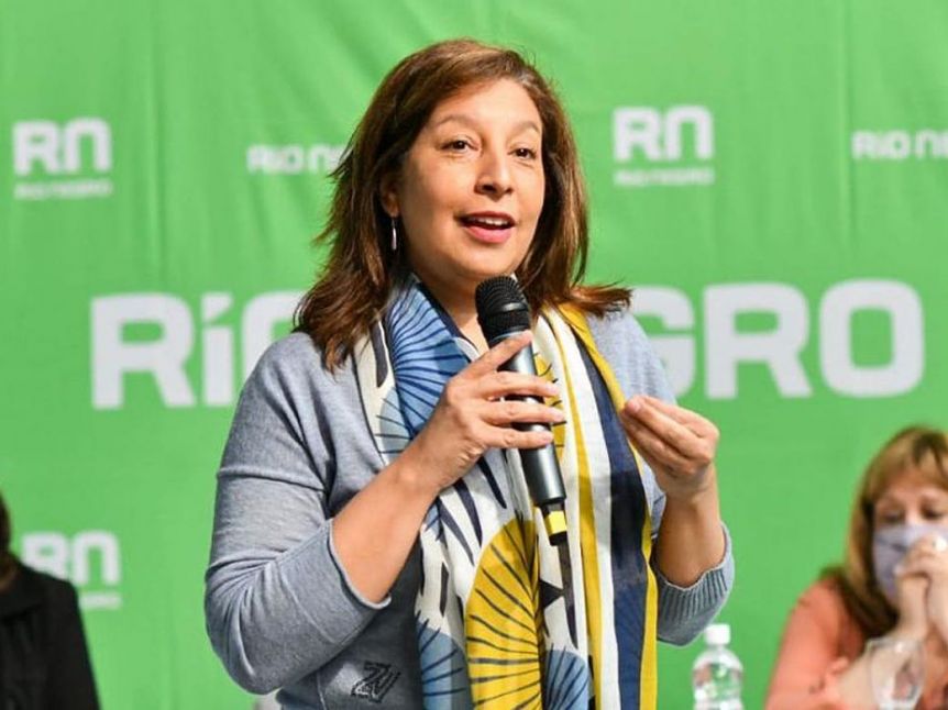 Elecciones en Bariloche: votó Carreras y dijo que “fue un honor ser gobernadora de la Provincia”
