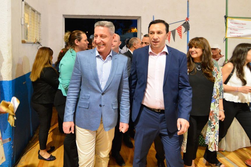 Arcioni cruzó a Maderna y señaló que el Municipio se encuentra