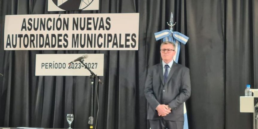 Larraza asumió como intendente de Plaza Huincul