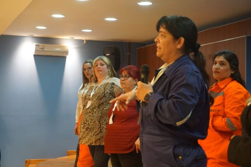 Histórico: personal femenino podrá trabajar adentro de la mina en YCRT