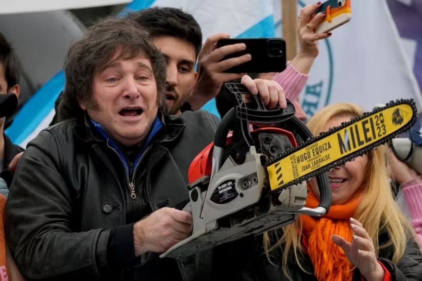 Fugas libertarias: con fuertes críticas pegó el portazo el electo parlamentario del Mercosur