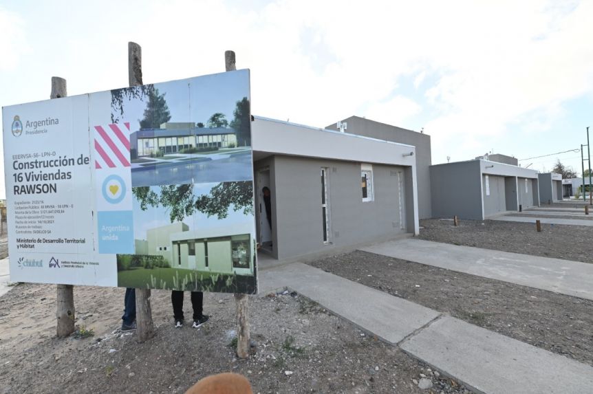 Intendentes expectantes ya analizan en detalle los pendientes en obras y programas