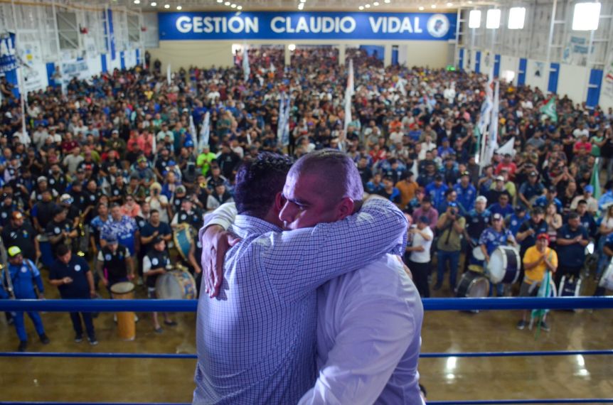 El último paso: Vidal dimitió en el Sindicato Petrolero para tener vía libre en la Gobernación