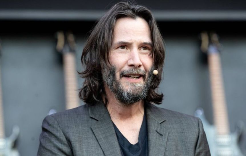 El mal momento de Keanu Reeves: individuos enmascarados entraron a robar en su casa