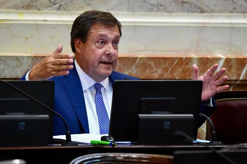 Weretilneck le marcó al Presidente que su DNU no respeta la separación de Poderes