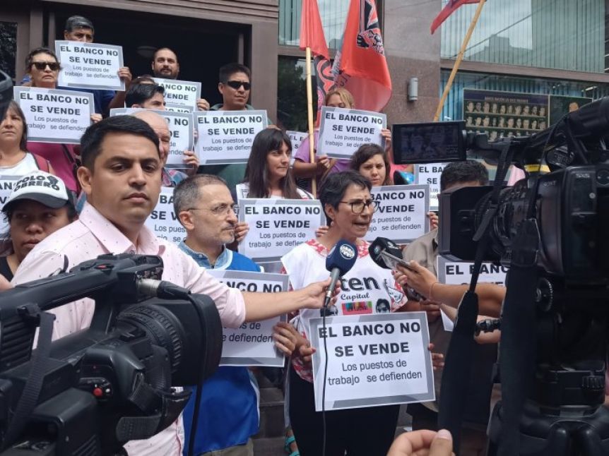 Gremios Neuquinos abrazaron al Banco Nación en contra de las políticas de Milei