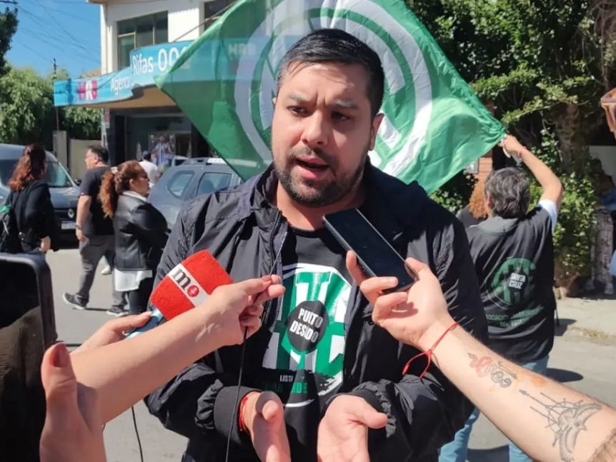 ATE se plantó ante el recorte de Vidal con una toma en Desarrollo Social