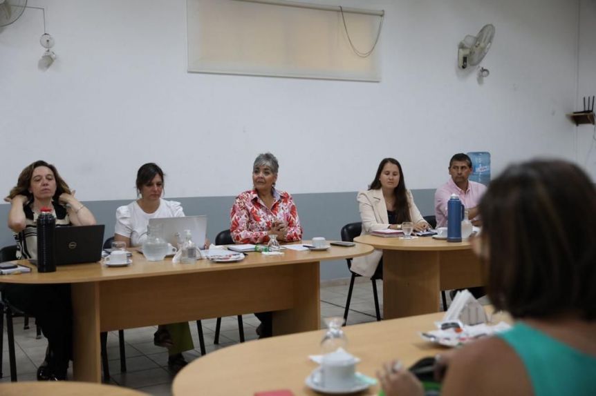 Paritarias: el Ejecutivo cambia la oferta pero los gremios no aceptan