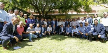 Figueroa sacó músculo y mostró su dominio territorial con una amplia convocatoria política