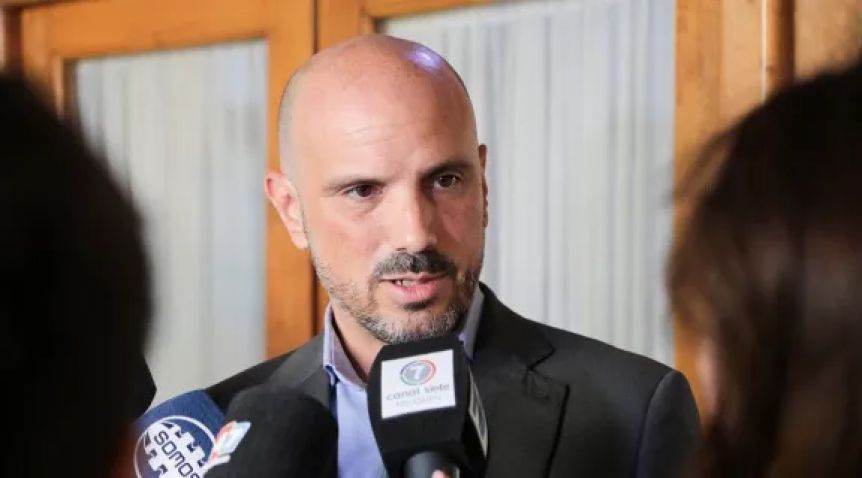 El gobierno de Figueroa reducirá en $32.000 millones al año el gasto político