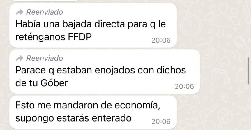 Máxima tensión: ministro de Economía mostró los chats que evidencian un tema político