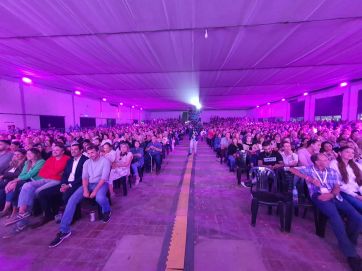 Con gran asistencia comenzó la Fiesta Nacional de la Guitarra